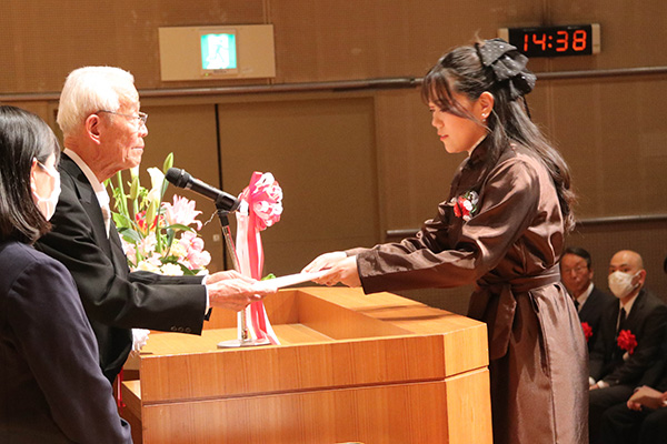 令和七年度卒業式