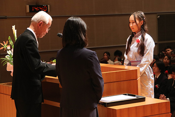 令和七年度卒業式