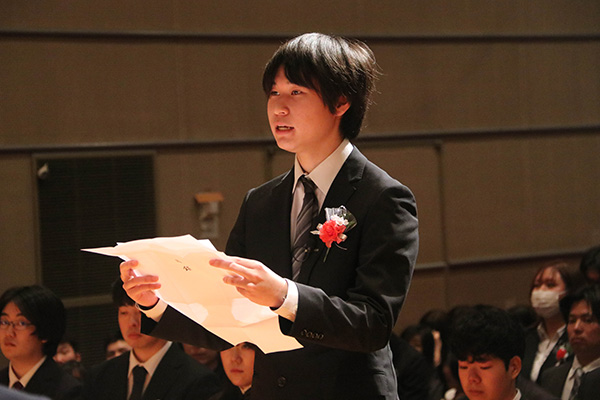 令和七年度卒業式